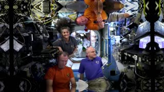 You Won't BELIEVE What Astronauts Are Eating for Thanksgiving in SPACE!