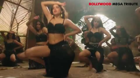 Choli Ke Peeche Hot Song Tribute, Kareena Kapoor Khan, Aayesa Khan, Sharvari , Regena