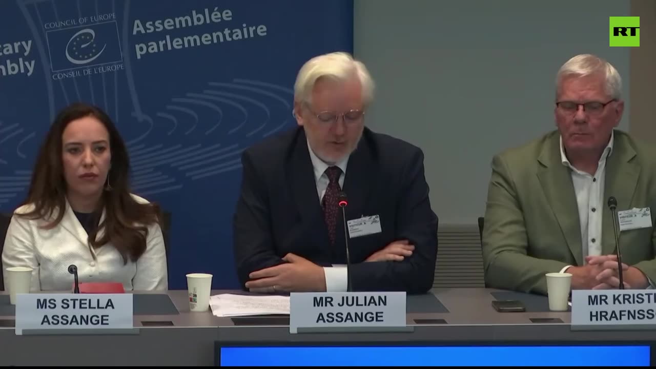 Europeans must obey US secrecy law as far as US govt is concerned - Assange