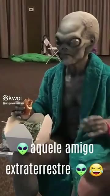 UFO eating bread with squid mortadella