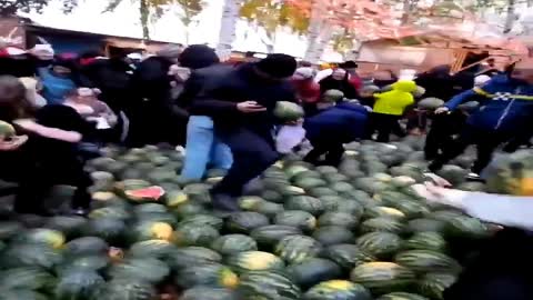 Russians and war for watermelons. #shorts