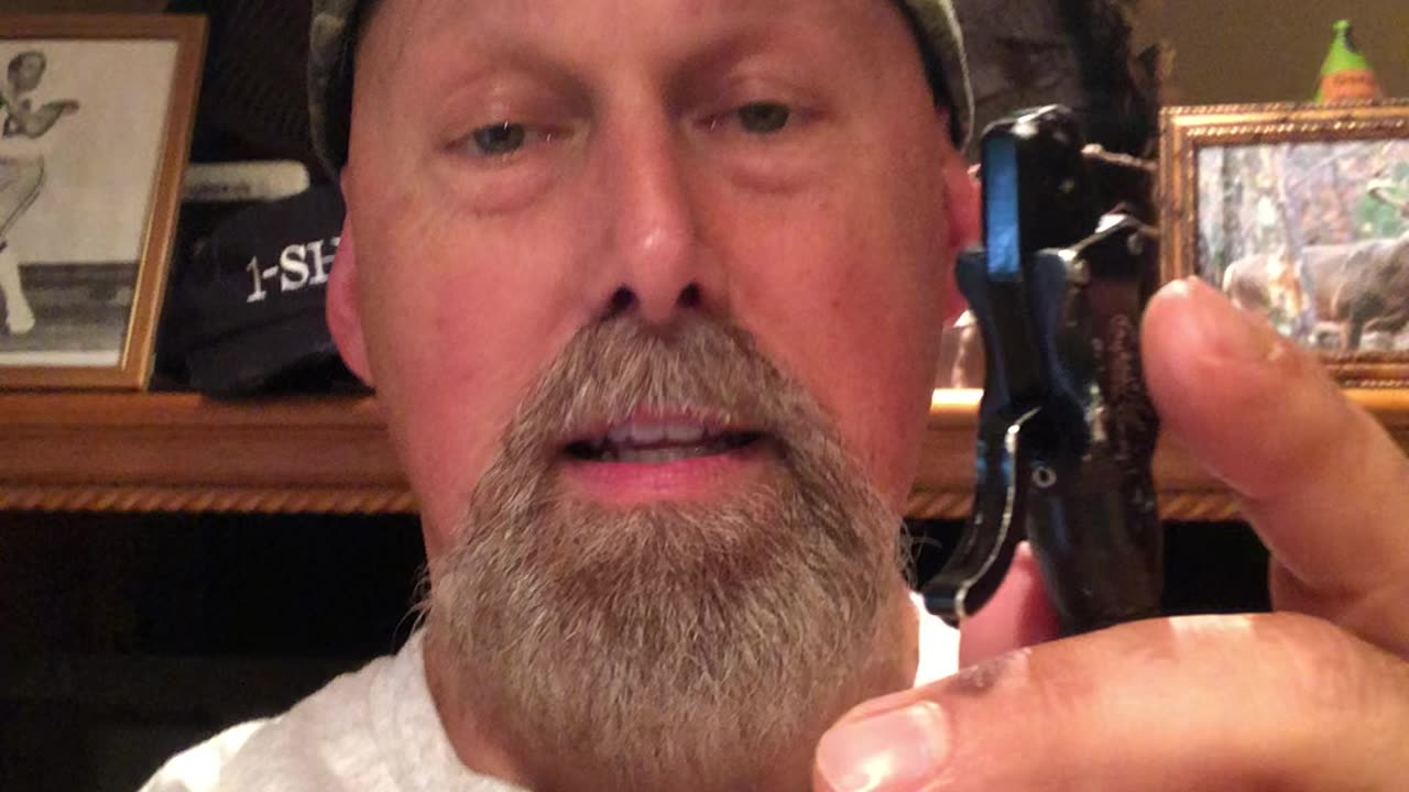 A BuckComes Into Range, How Do You Release Your Bow String? #shorts #shortvideo #bowhunting #archery