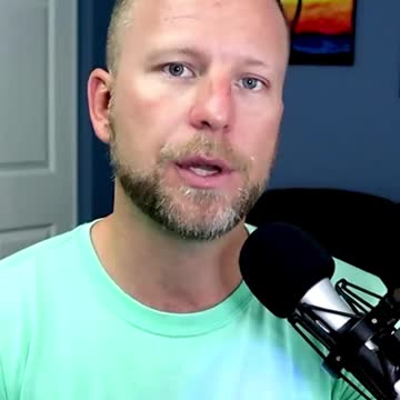 How To Get Featured In The Media I Entrepreneur Tips I