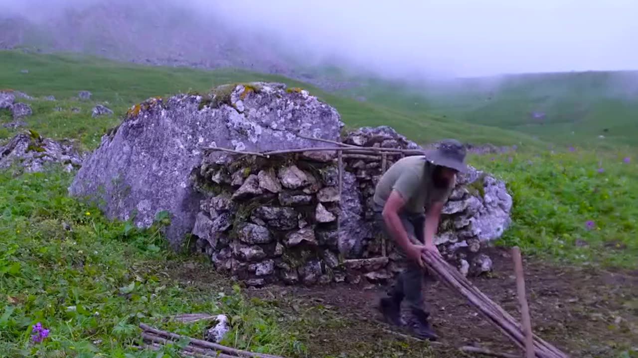 Building a Simple Stone Shelter on a Plateau: Step-by-Step Guide