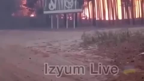 🇺🇦New footage of a large-scale forest fire in the Kharkiv region.