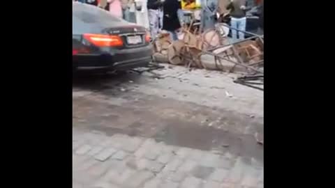 Yliannostus raamattua ja kaasu pohjaan