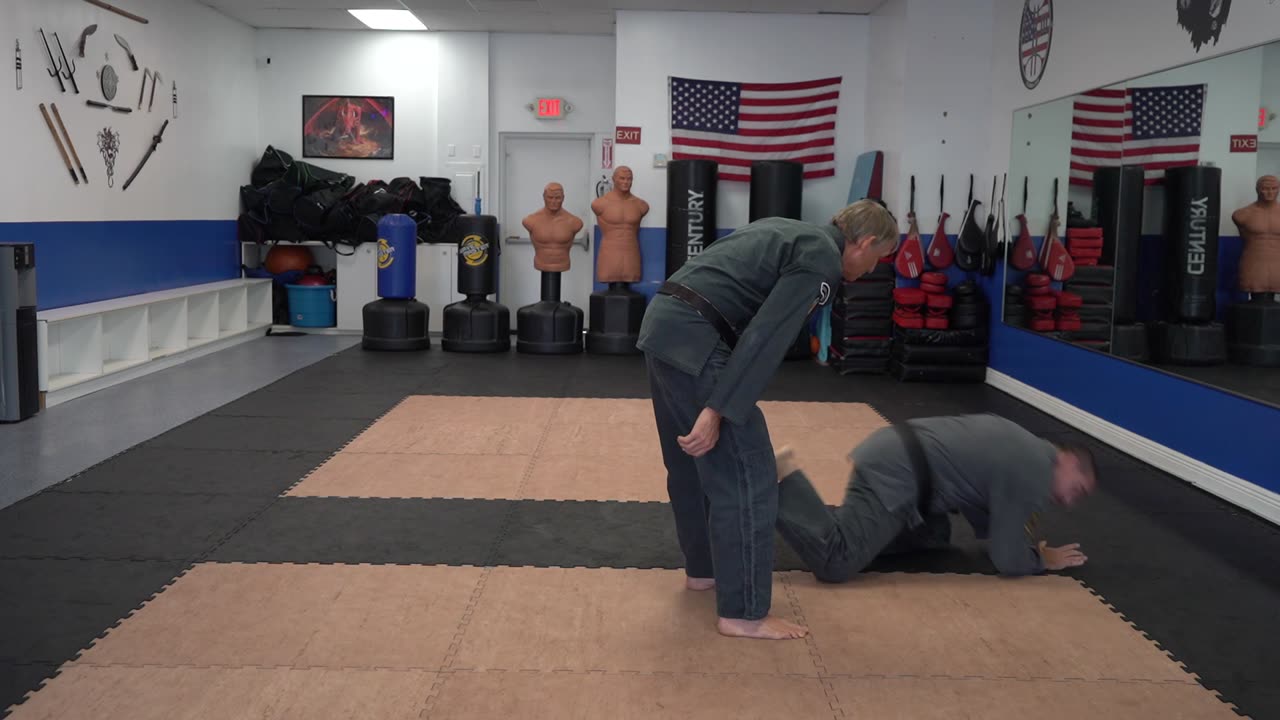 Correcting common errors executing the American Kenpo technique Encounter with Danger