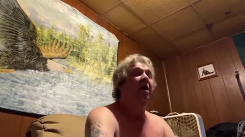 Creep gets pepper sprayed after wanting 13 year old girl!