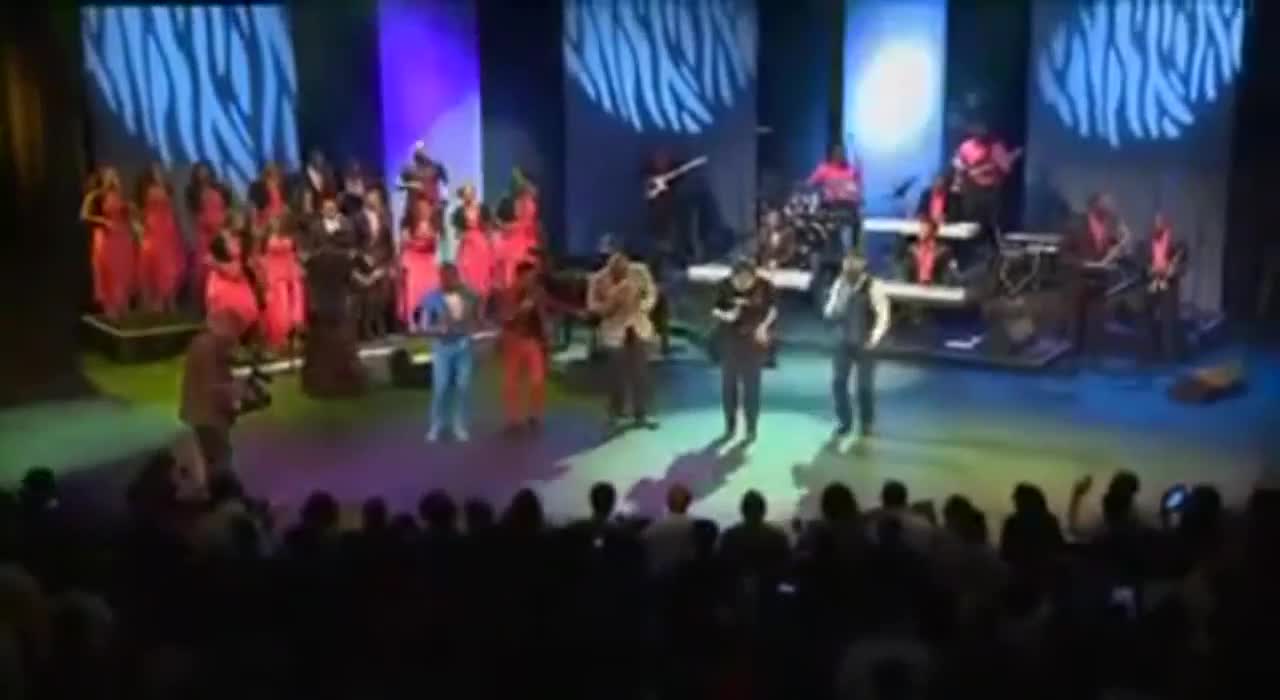 Powerful Praise and Worship Who i am Chosen Generation by Sinach Gospel Music