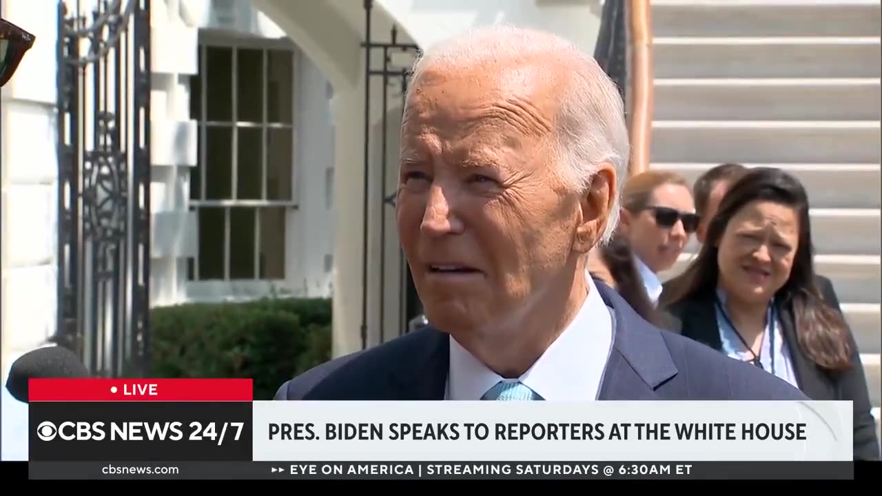 Doocy Asks Biden If He Is Bothered By Kamala Harris Distancing Herself From His Economic Policies