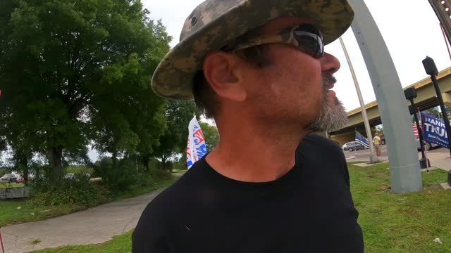 Biden makes us all look stupid