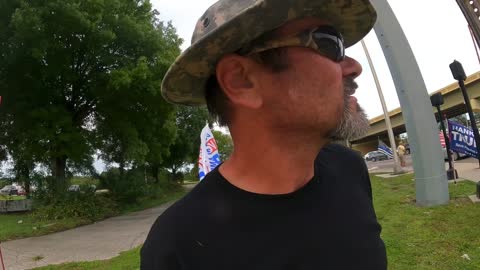 Biden makes us all look stupid