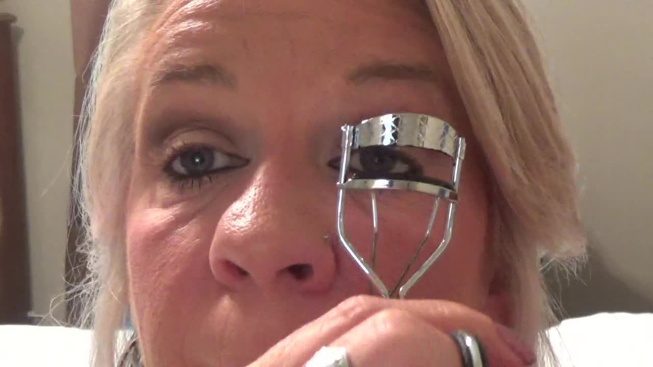 Using my Eye Lash Curler to put on Eye Liner!!!