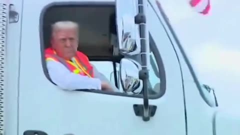 Trump rocks up in a MAGA garbage truck 🤣🤣
