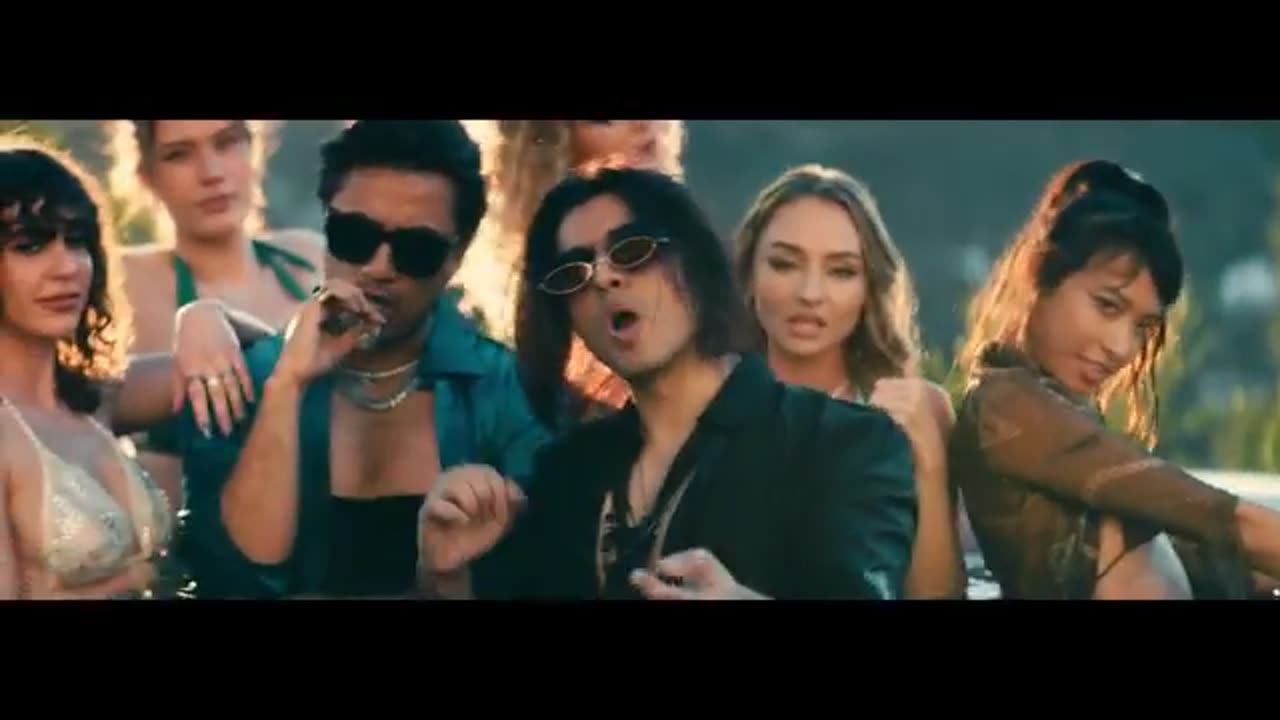 Ali Zafar & Danny Zee- sushi //Woofer paar De!!