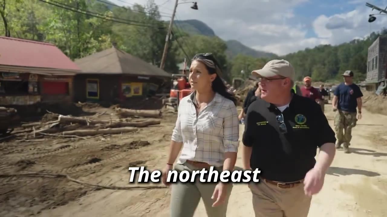 Tulsi Gabbard Visits the Victim of Hurricane Helene