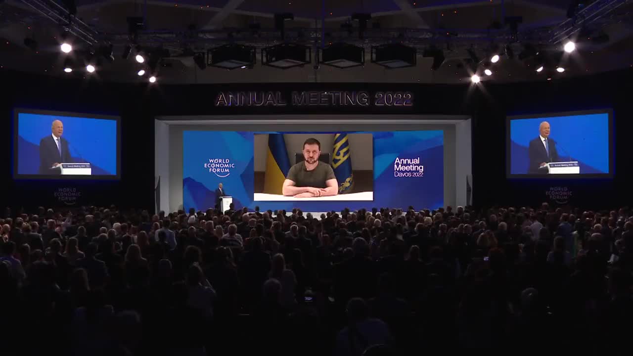 Long standing ovation for Zelensky as he appears in 1984esque style at Davos Annual Meeting 2022.