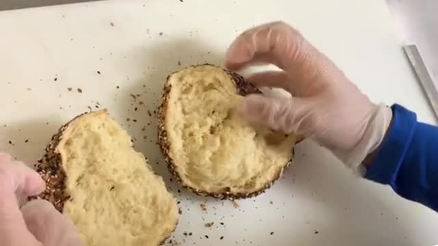 Stop cutting open your bagels like this