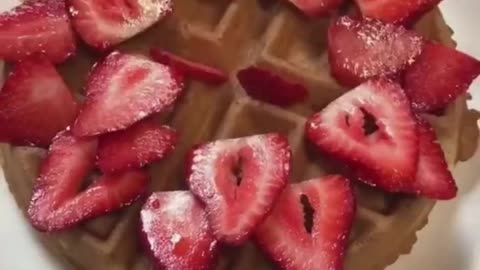 STRAWBERRY WAFFLE