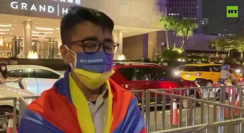 Protestors outside Nancy Pelosi hotel in Taiwan