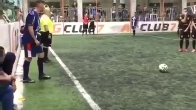 Free kick | Soccer