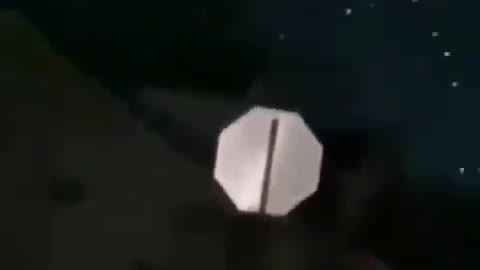 THE SO CALLED UFO’s CHARIOTS OF THE MOST HIGH ARE FORMING FORMATIONS IN THE SKY! 🕎Luke 21:27-28