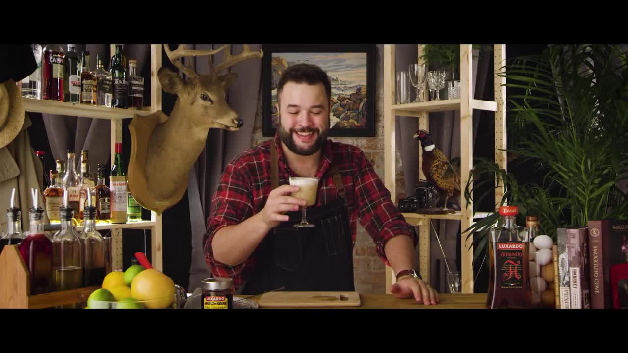 Amaretto Sour - How to Drink