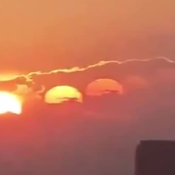 7 suns appear in the sky over China in an alleged optical illusion.mp4