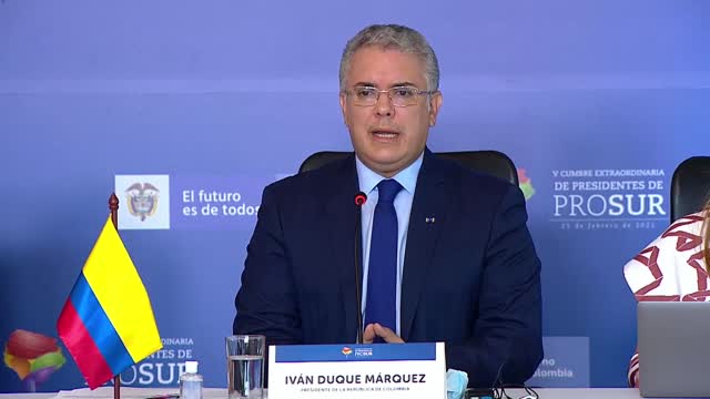 Duque alienta a pedir que productores no restrinjan exportaciones de vacunas