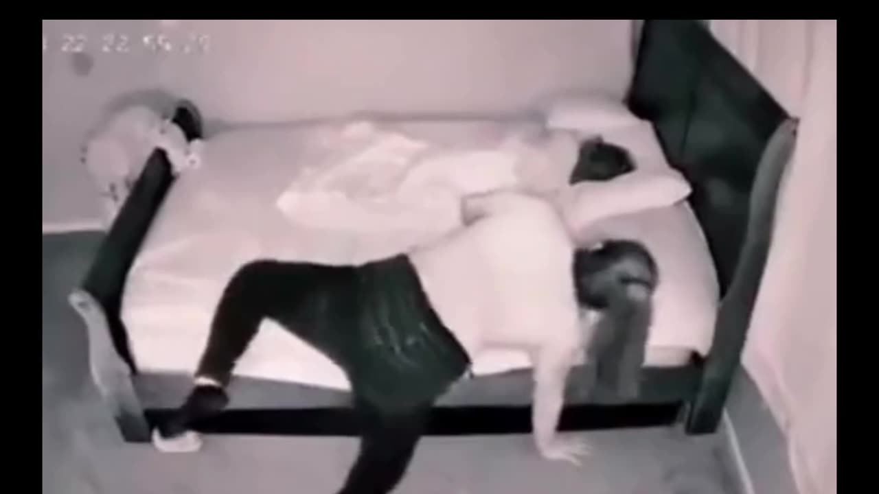 She was like "FREEZE" ðŸ˜ðŸ˜‚