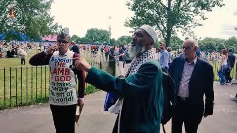 Muslims prevent Brother Christopher from preaching