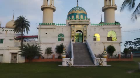 Kutub uddin shah mazar dekhun my video te