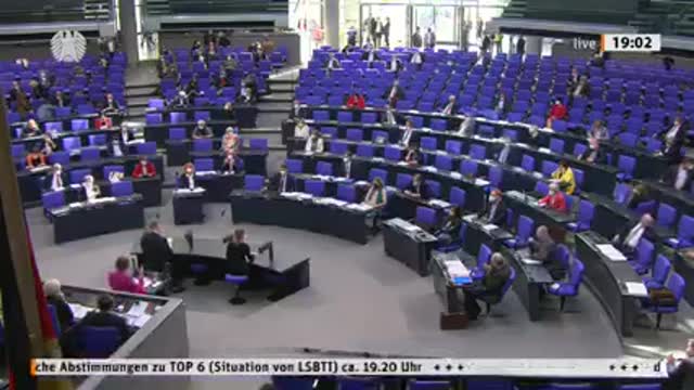 Eine Frau redet Klartext im Bundestag