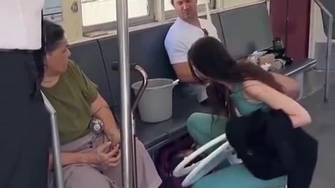 How shocked they were seeing her 😂😂😂