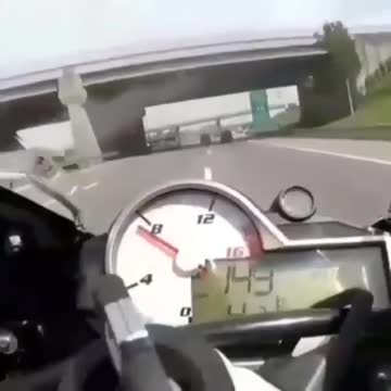 S1000RR vs Porsche!🔥Pick one!🛵🚘