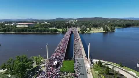 Australians are rising against the mandatory poisonous injection and totalitarian politicians