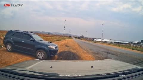 Off Duty Traffic Officer Taking Bribes