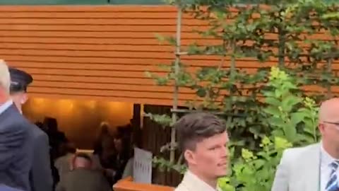 Dave Grohl acts snappy and irritated in resurfaced Wimbledon clip