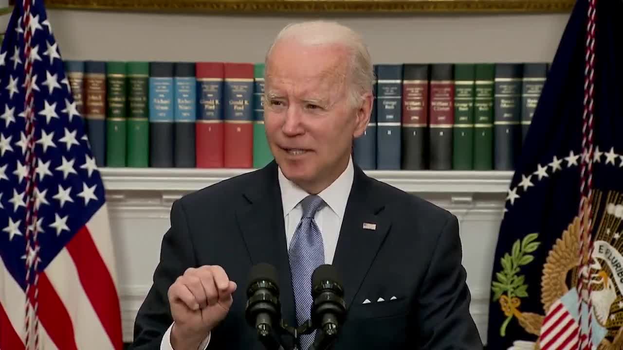 Joe Biden starts talking about masks on airplanes when asked about title.42