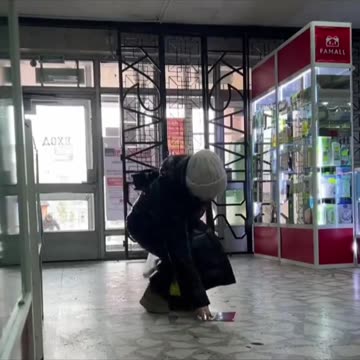 Недавно было видео, как Казахстанский Блогер провел эксперимент с украинским флагом…