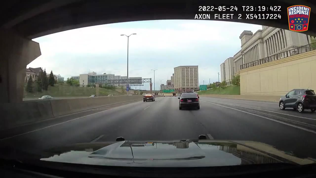 Dash Cam: Milwaukee Police Chase of Mercedes-Benz