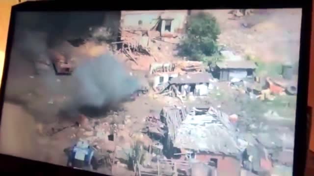 The Ukrainian 40th Artillery Brigade shelling a house with Russian troops taking shelter inside