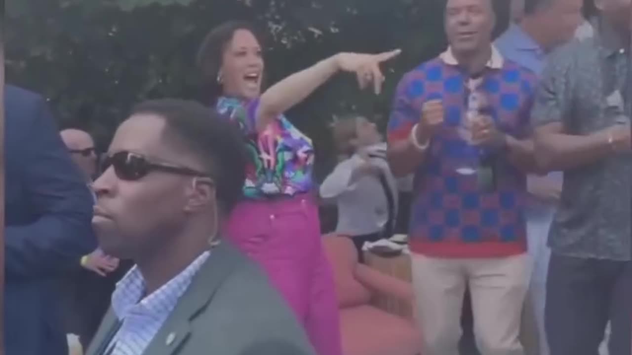 Kamala is sooo BRAT! 🤣