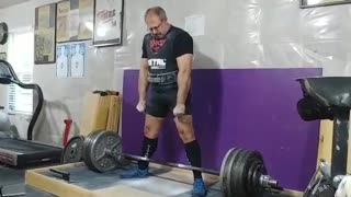 666 lb sumo DL