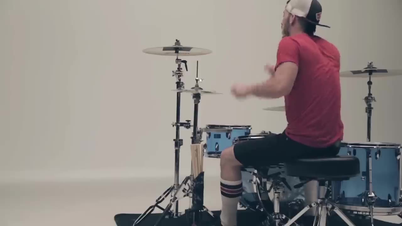 twenty one pilots_ Guns For Hands [OFFICIAL VIDEO]