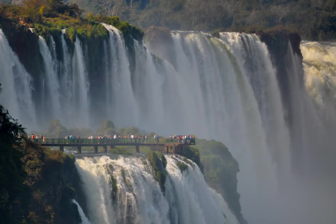 Relax Library: Video 75.Big Waterfalls Hot Day