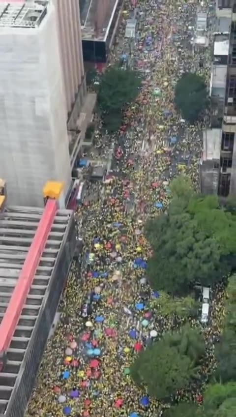 BREAKING: A possible revolution taking place in Brazil against President Lula