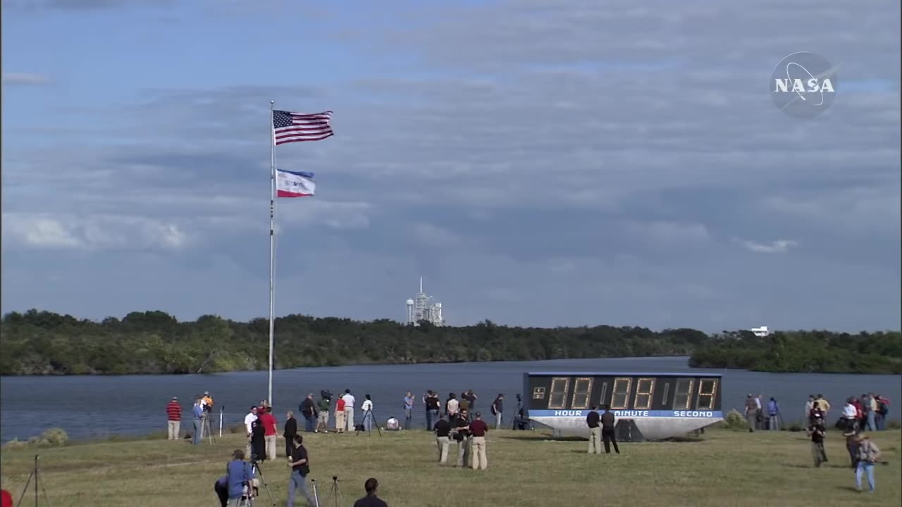 sts 129 lunch video