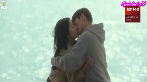 Romantic kiss clips 14