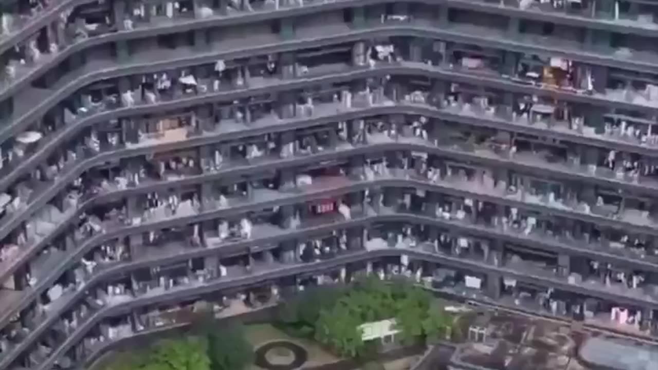 An Apartment Building In China Where 20,000 People Live!